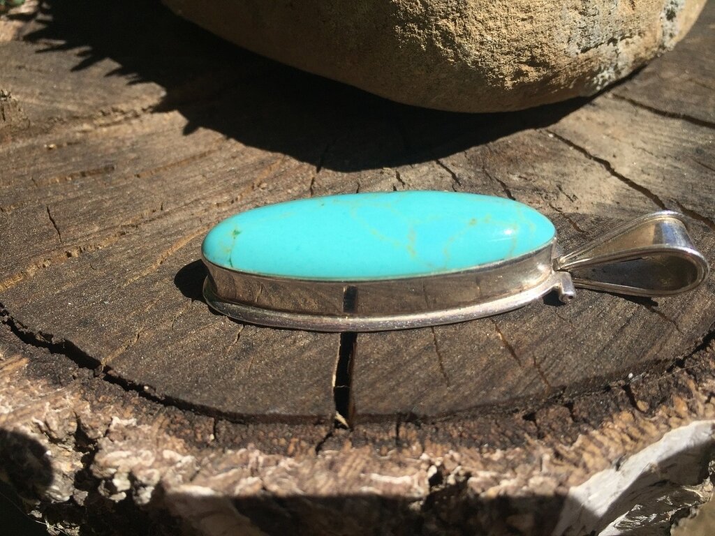 Real or Synthetic Turquoise Real vs. Fake Turquoise People