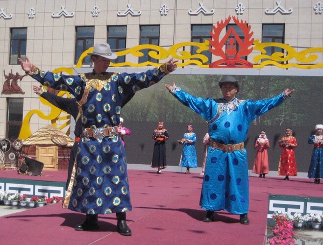 DANCERS